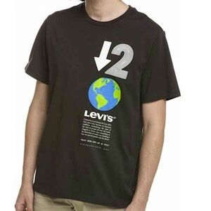 Levi's Down To Earth Black T-Shirt 🌎